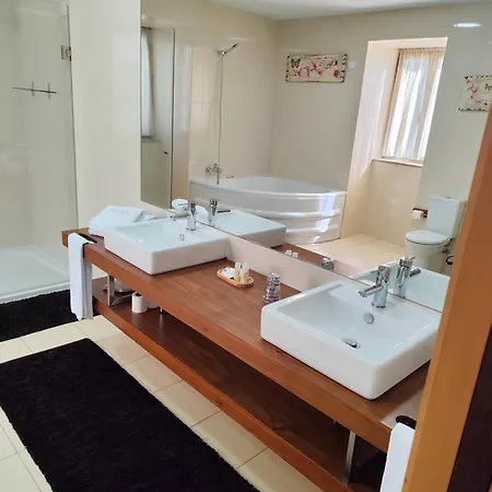 Hétvégi ház Quinta De Villasete